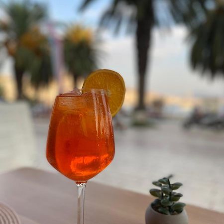 Hotel Ari Sarandë Buitenkant foto