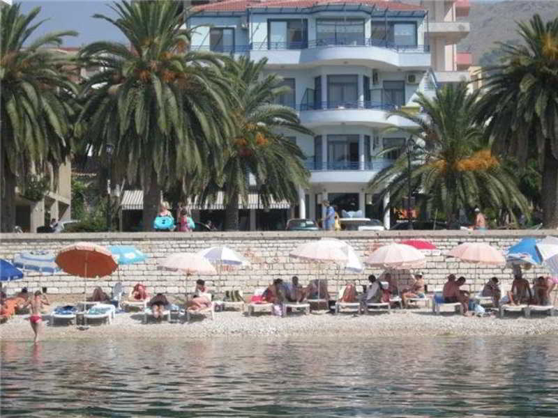 Hotel Ari Sarandë Buitenkant foto