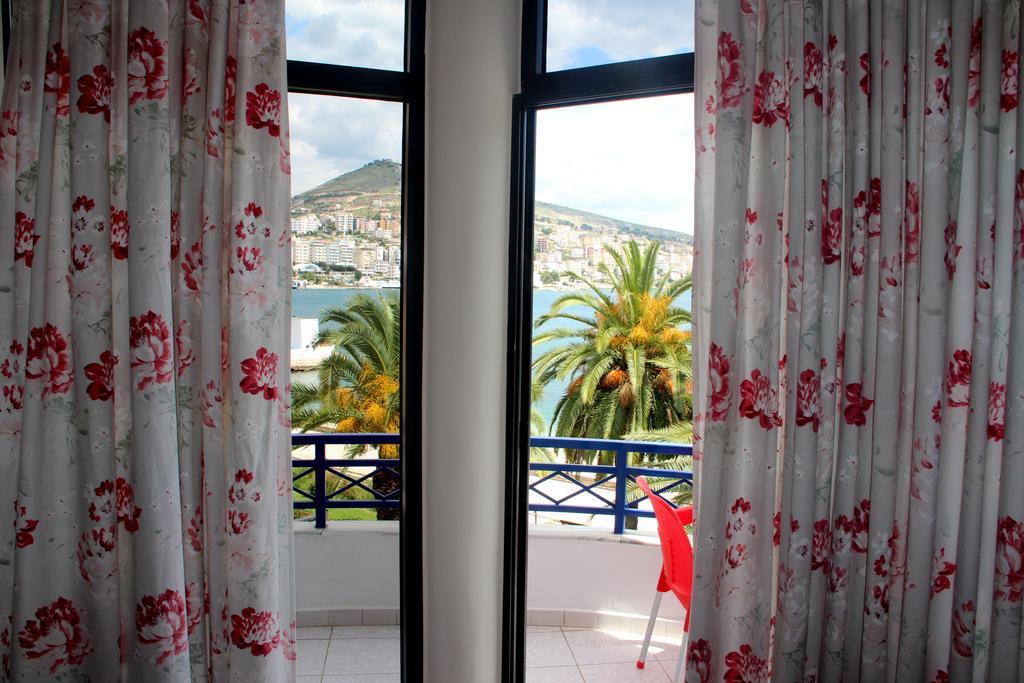 Hotel Ari Sarandë Buitenkant foto