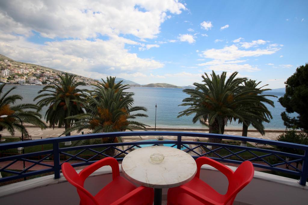 Hotel Ari Sarandë Buitenkant foto
