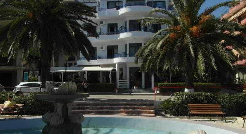 Hotel Ari Sarandë Buitenkant foto